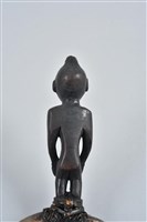木雕人像石質臂環藏品圖，第8張